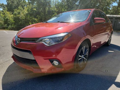 Used 2016 Toyota Corolla LE FWD image 3