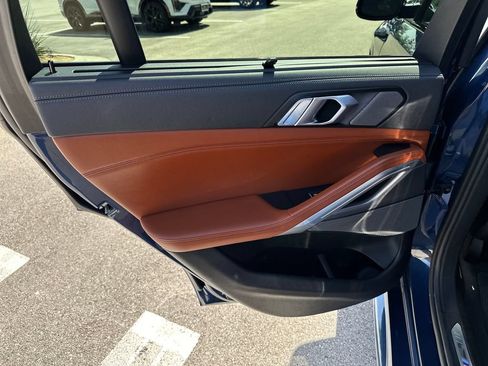 Used 2023 BMW X6 xDrive40i AWD/4WD image 34