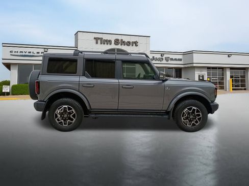 Used 2023 Ford Bronco Outer Banks image 6
