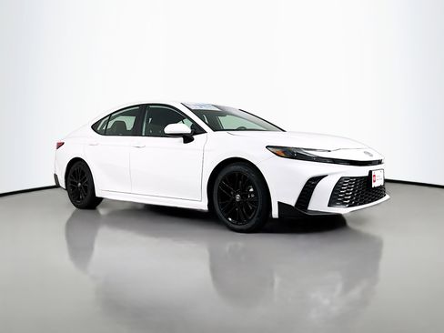 Certified 2025 Toyota Camry SE w/ Multimedia Upgrade Package FWD image 1