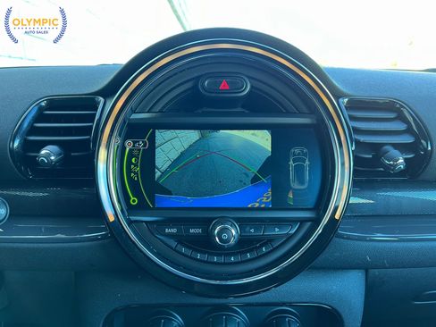 Used 2017 MINI Cooper Clubman ALL4 w/ Premium Package image 27