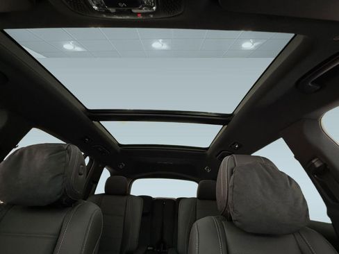 New 2026 Mercedes-Benz GLS 580 4MATIC image 13