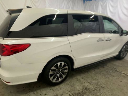 Certified 2024 Honda Odyssey EX-L image 8