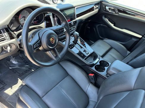 Used 2023 Porsche Macan S AWD/4WD image 16