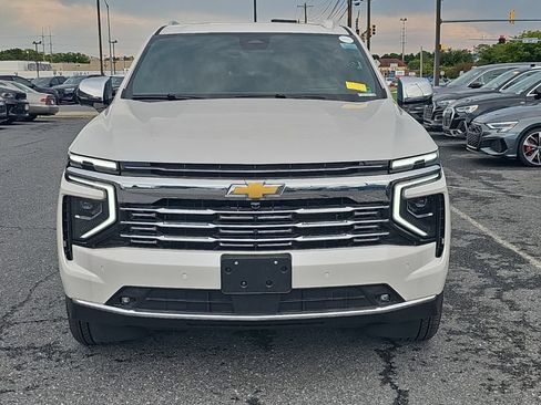 Used 2025 Chevrolet Tahoe Premier AWD/4WD image 17