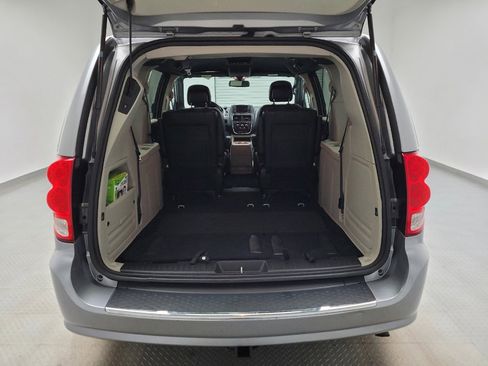 Used 2019 Dodge Grand Caravan SXT image 29