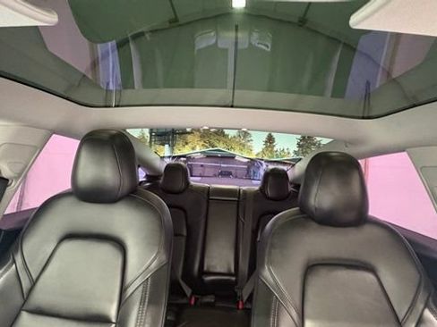 Used 2020 Tesla Model 3 Standard Range Plus RWD image 28