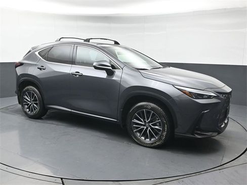Used 2023 Lexus NX 350 AWD image 7