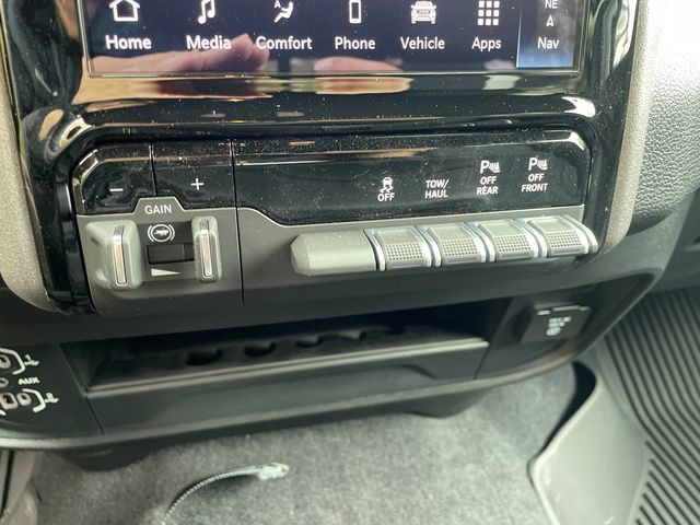 Used 2026 RAM 2500 Tradesman AWD/4WD image 34