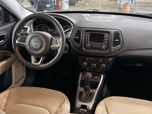 Used 2018 Jeep Compass Sport FWD image 28