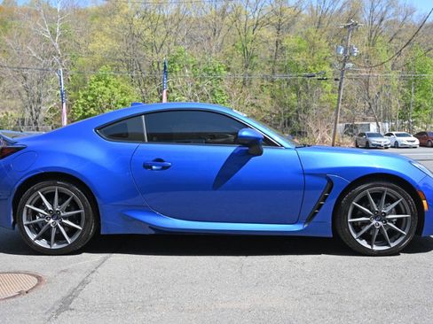 Used 2024 Subaru BRZ Limited RWD image 7