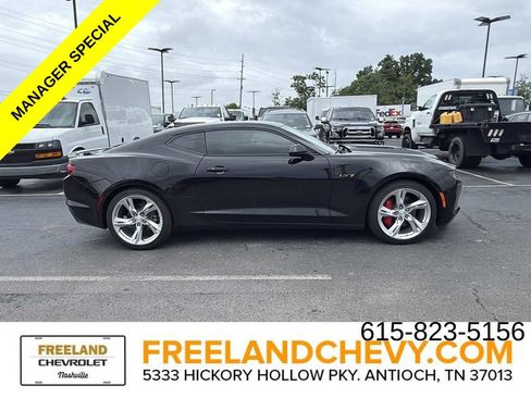 Used 2023 Chevrolet Camaro LT w/ Technology Package RWD image 2
