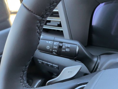 Used 2026 Lexus GX 550 w/ Accessory Package (2T) image 23