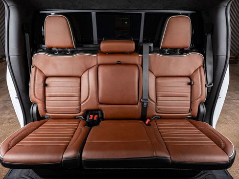 Used 2024 GMC Sierra 2500 Denali Ultimate image 35