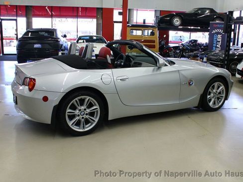 Used 2004 BMW Z4 3.0i image 6