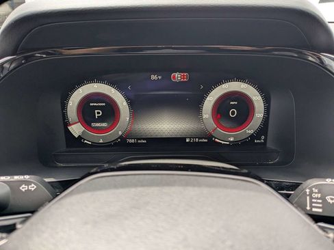 Used 2026 Nissan Pathfinder SL FWD image 27