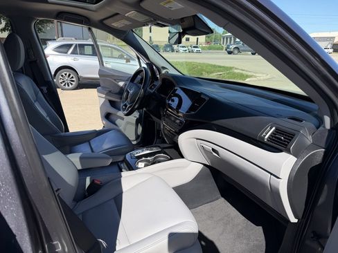 Used 2019 Honda Pilot Touring image 23