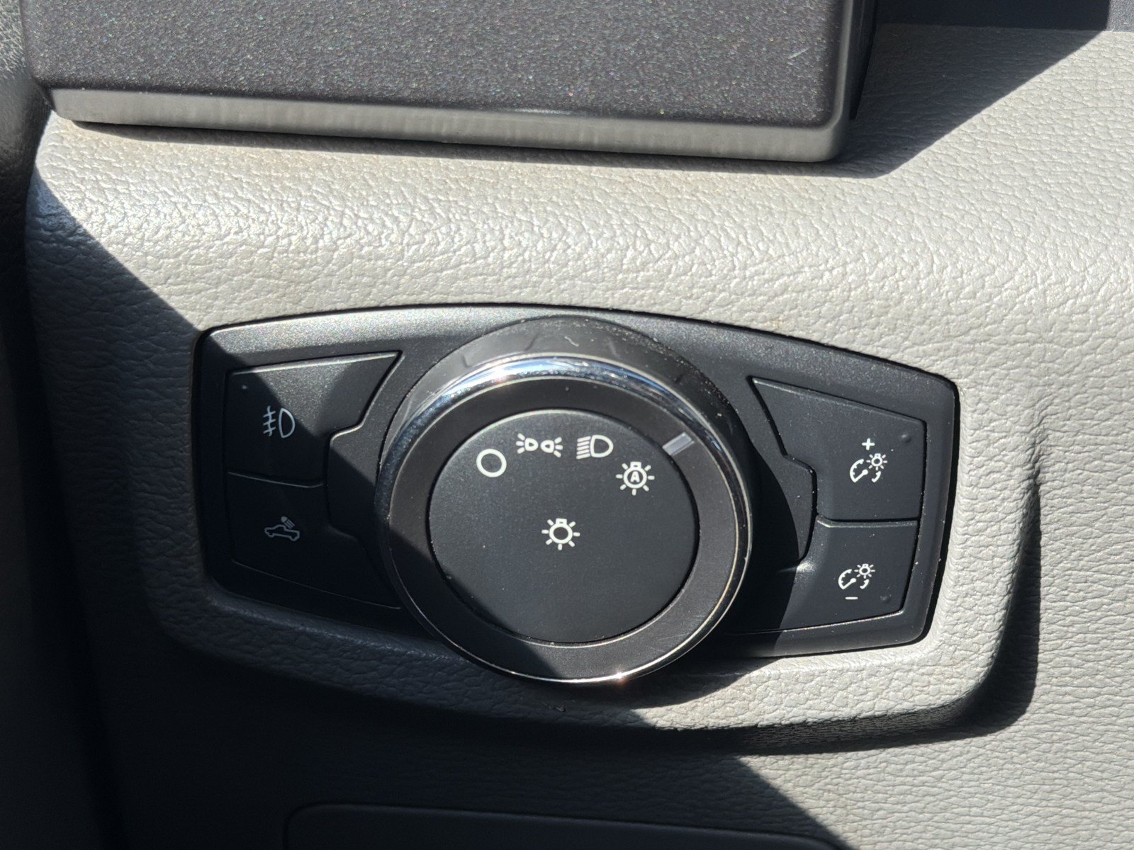 Used 2016 Ford F150 XLT w/ Equipment Group 301A Mid AWD/4WD image 26
