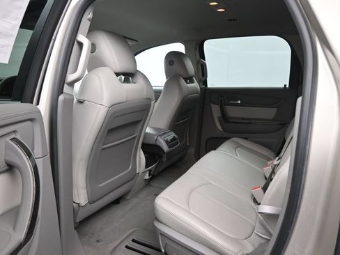 Used 2016 GMC Acadia SLT AWD/4WD image 18