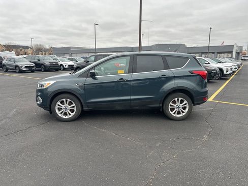 Used 2019 Ford Escape SE image 8