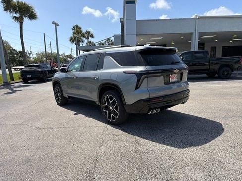 New 2026 Chevrolet Traverse High Country FWD image 8