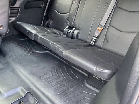 Used 2019 Cadillac Escalade Platinum AWD/4WD image 31