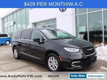 Used 2023 Chrysler Pacifica Touring-L