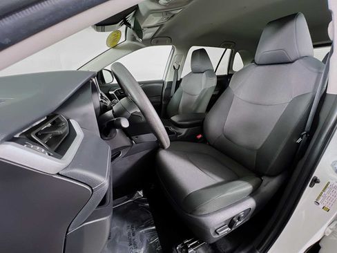 Used 2025 Toyota RAV4 XLE AWD/4WD image 20