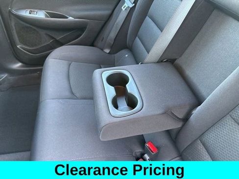 Used 2023 Chevrolet Malibu LT image 34