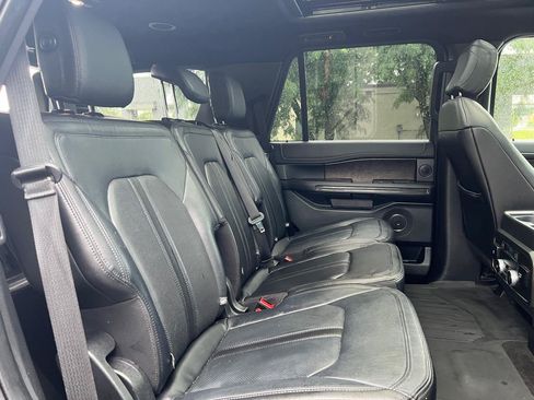Used 2019 Ford Expedition Limited w/ Driver Assistance Package AWD/4WD image 31