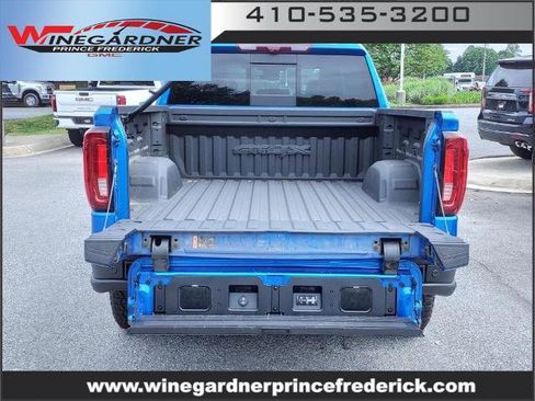 New 2024 GMC Sierra 2500 Denali w/ Denali Reserve Package image 3