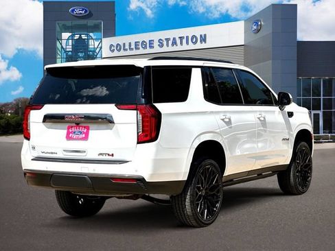 Used 2023 GMC Yukon AT4 AWD/4WD image 5