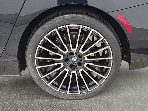Certified 2026 BMW 740i xDrive AWD/4WD image 31