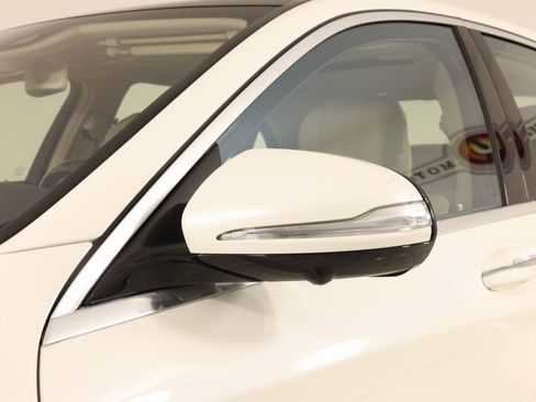 Used 2020 Mercedes-Benz S 560 4MATIC Sedan image 50