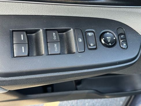 Used 2019 Honda CR-V EX image 19