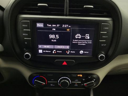 Used 2025 Kia Soul LX image 25