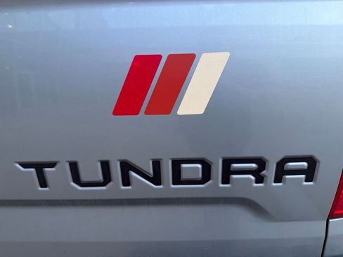 Used 2017 Toyota Tundra Limited w/ Limited Premium Package RWD image 15