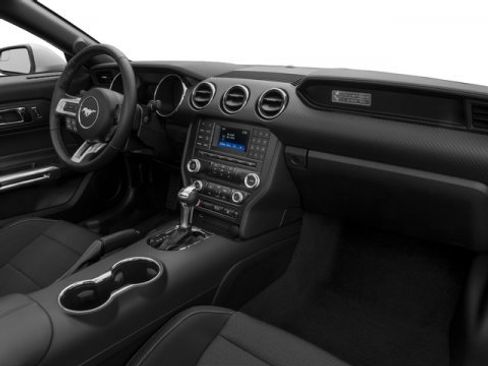 Used 2016 Ford Mustang Premium image 19