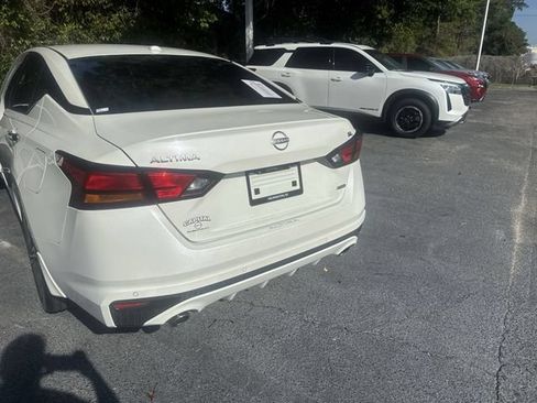 Used 2025 Nissan Altima 2.5 SL AWD/4WD image 35