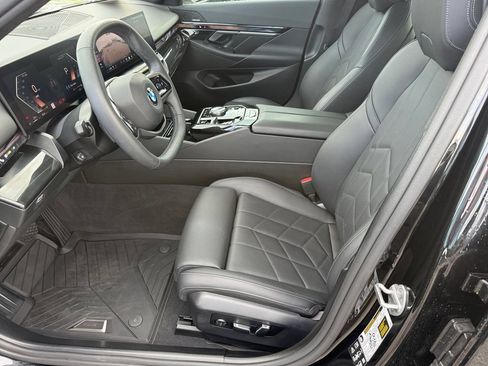 Used 2024 BMW 540i xDrive w/ Convenience Package AWD/4WD image 10