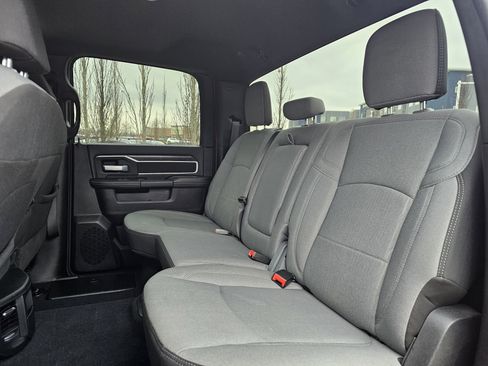 Used 2024 RAM 2500 Big Horn w/ Bed Utility Group image 20