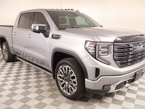 Used 2025 GMC Sierra 1500 Denali Ultimate AWD/4WD image 1