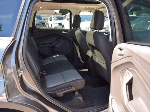 Used 2018 Ford Escape SE FWD image 33