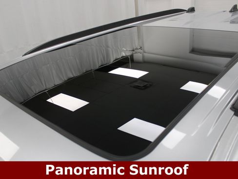 Used 2025 Toyota Sequoia Limited w/ Tow Technology Package image 8