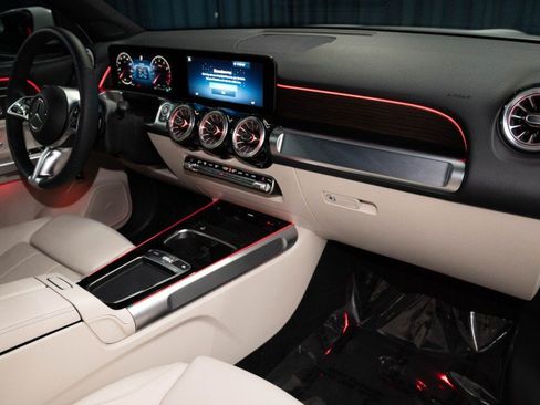 Certified 2026 Mercedes-Benz GLB 250 4MATIC image 17