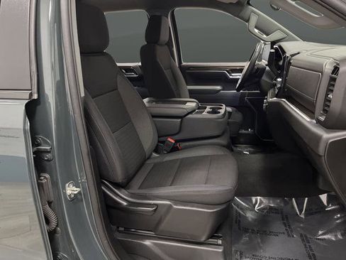 Used 2025 Chevrolet Silverado 1500 LT image 31