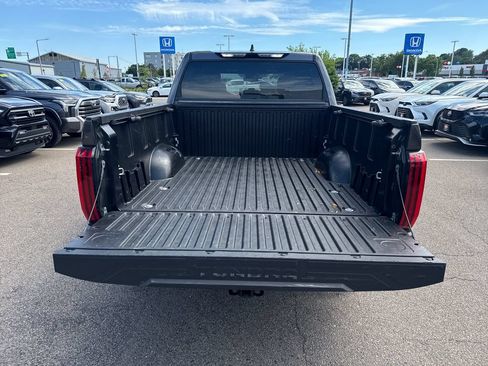 Used 2025 Toyota Tundra SR5 w/ SR5 Convenience Package AWD/4WD image 7