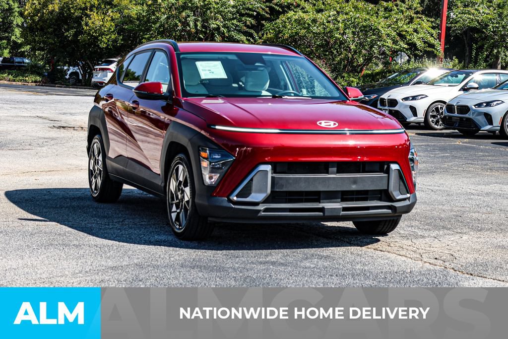 Used 2025 Hyundai Kona SEL FWD image 4