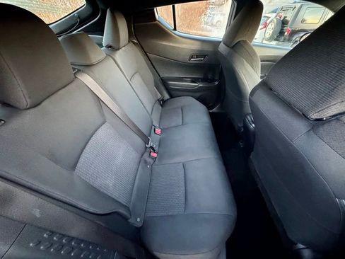 Used 2018 Toyota C-HR XLE FWD image 15