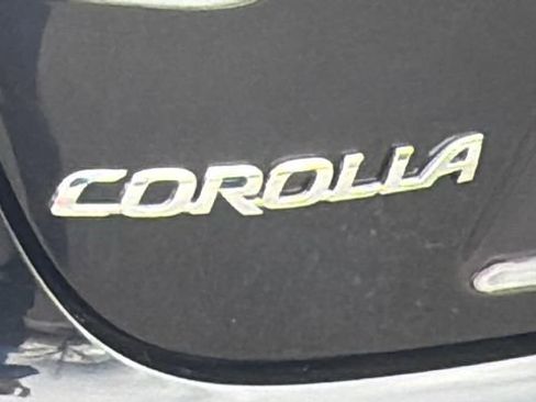 Used 2022 Toyota Corolla LE image 28